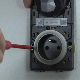 1 fixe prise controle 350x350