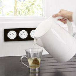 cuisine multiprise bouilloire tasse 350x350