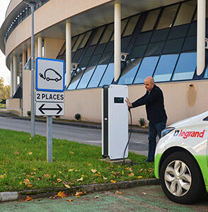 Formation Legrand : Infrastructures de recharge pour véhicules électriques (IRVE)-Niveau 2 - 903