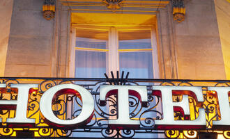 UX for Upscale Hotels, des solutions
tactiles pour chambres d’hôtel - Page 3