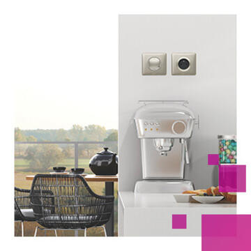 cuisine blanche vue campagne cde et prise cwn px 350x350