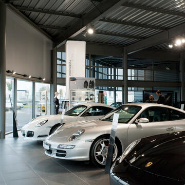 À la concession Porsche de Cesson-Sévigné, esthétique et performance sont de mise