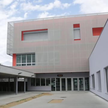 Le collège A.Conti choisit un système d’éclairage Legrand - Page 2