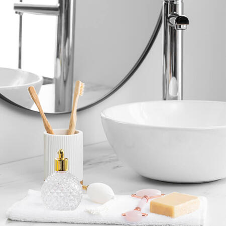 legrand salle de bain blanche lavabo 700x700