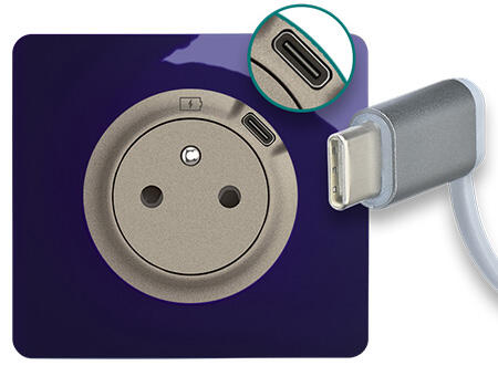 prise surface celiane usb c et connecteur 450x340