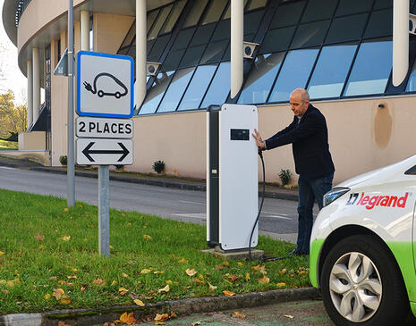 voiture bornes greenup premium metal recharge02 700x550