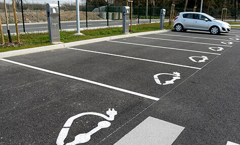 Voitures : les aides pour passer à l’électrique