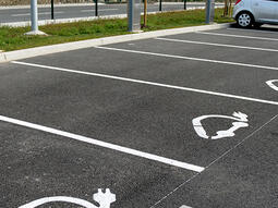 Voitures : les aides pour passer à l’électrique