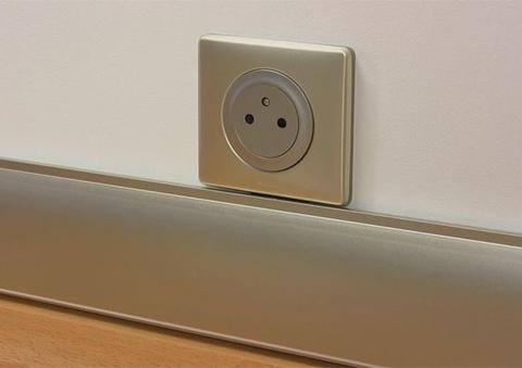 Installer une plinthe électrique - Page 3