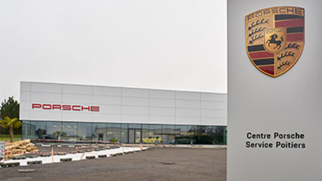 Centre Service Porsche, le mélange entre esthétisme et performance