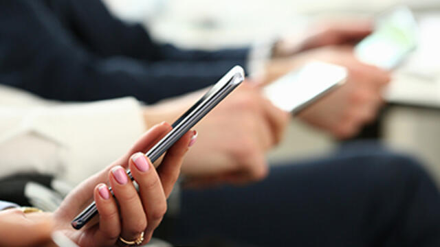 Avec l’appli Home + Control, vos clients pilotent facilement leur installation