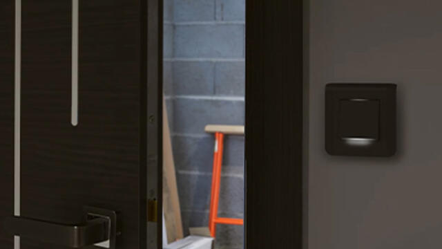 Comment poser un interrupteur lumineux ou témoin Mosaic Easy-Led ?