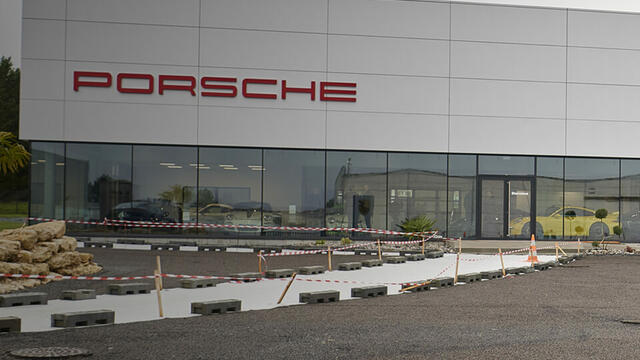 Centre Service Porsche, le mélange entre esthétisme et performance