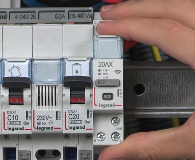 01 instal module contacteur connecte 700x350