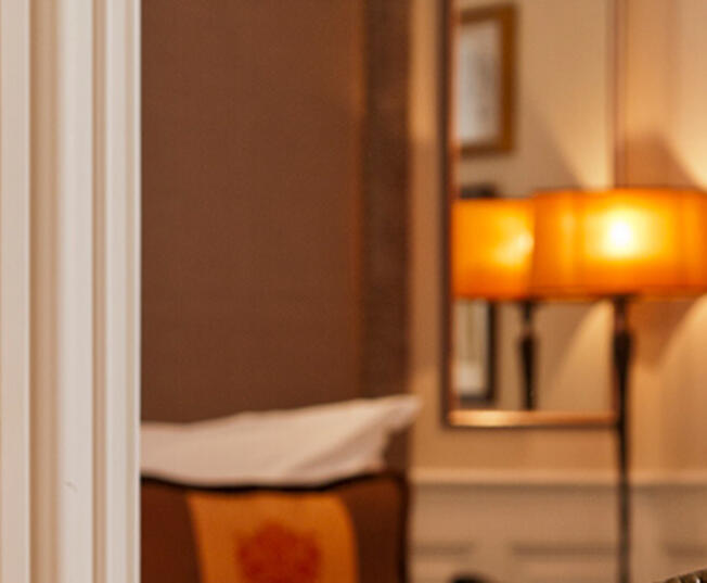 art epure or satin poussoir hotel paris monaco 700x350