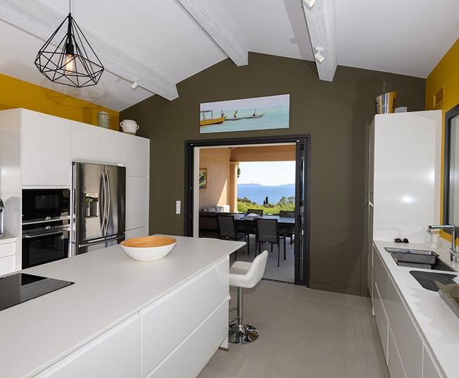 cuisine moderne blanche 1155x700