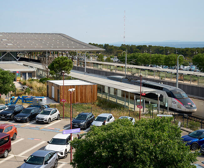 gare tgv aix en pce exterieur 652x537