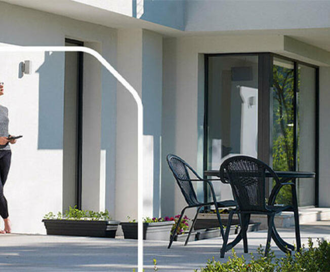legrand plexo femme terrasse 700x350