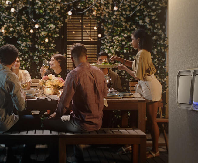terrasse ext famille nuit inters plexo encastre 938x569