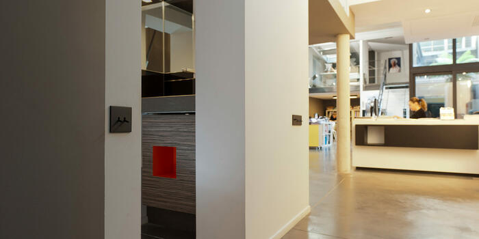 art epure noir mat architecte togu marseille 1920x960