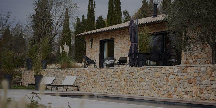 maison grasse exterieur villa