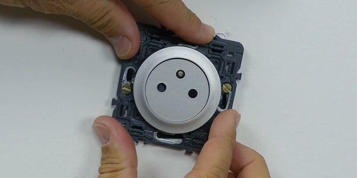 Comment Réparer Une Prise électrique