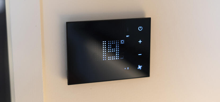 campanile lyon thermostat ux touch 1222x569