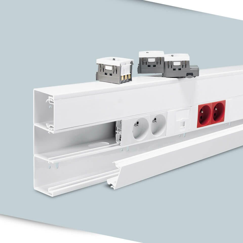 Chemin de Câbles avec Slots 2m - 38x25mm - Solutions de Routage de