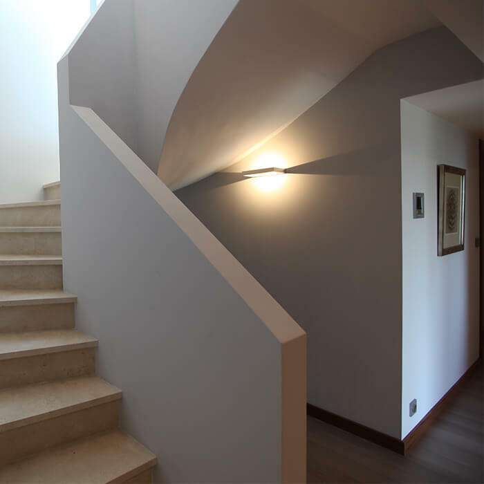 applique murale escalier couloir 700x700