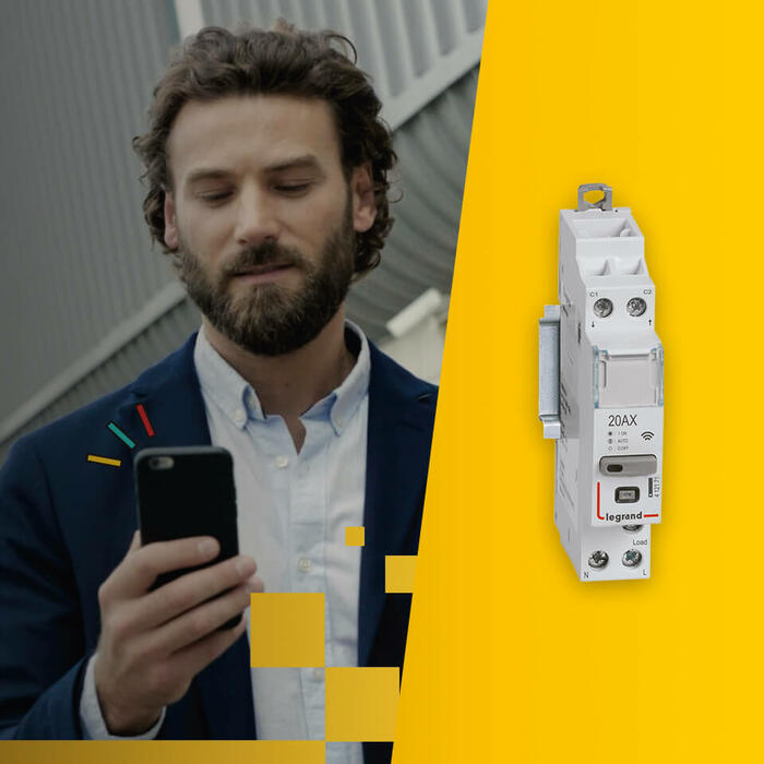 homme smartphone rue contacteur dwn mc 960x960