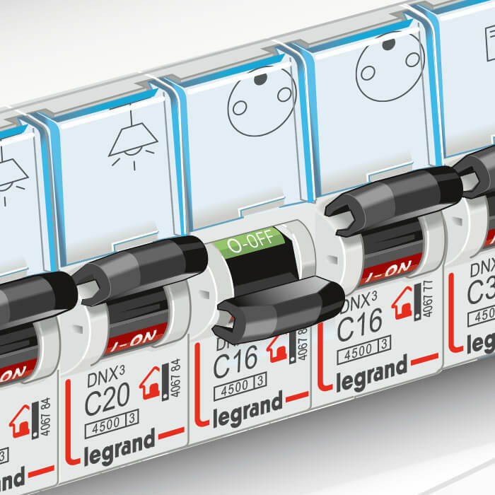 legrand disjoncteur circuit off 700x700